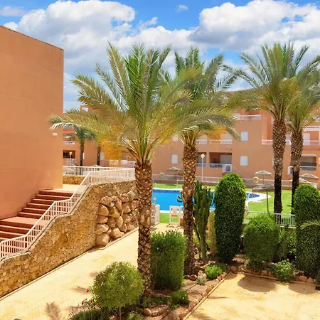 Seaside In + Pool *